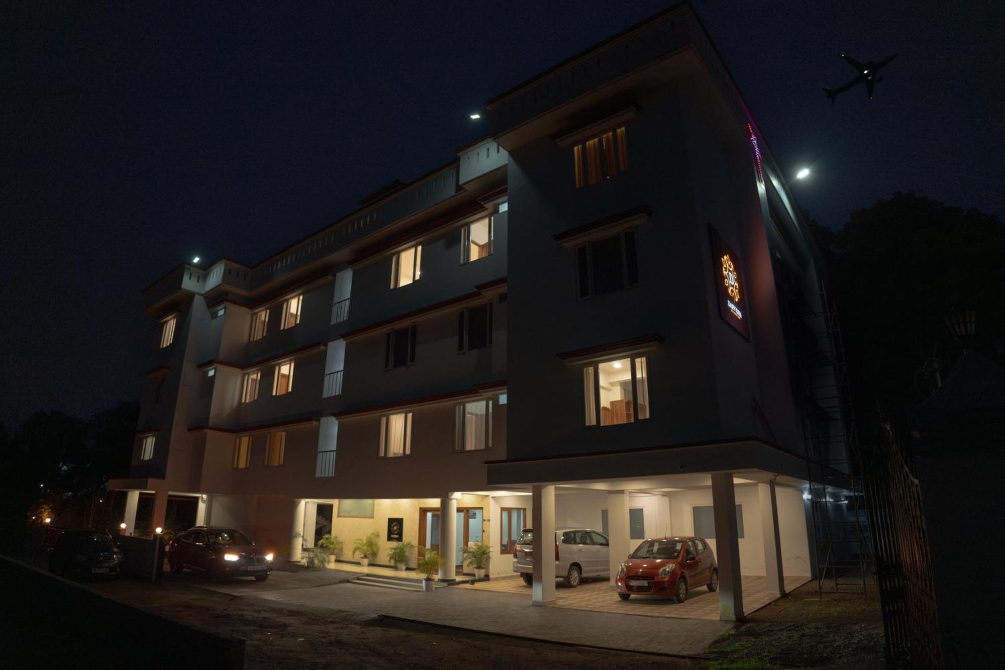 Daffodils Luxury Airport Suites Kochi Buitenkant foto