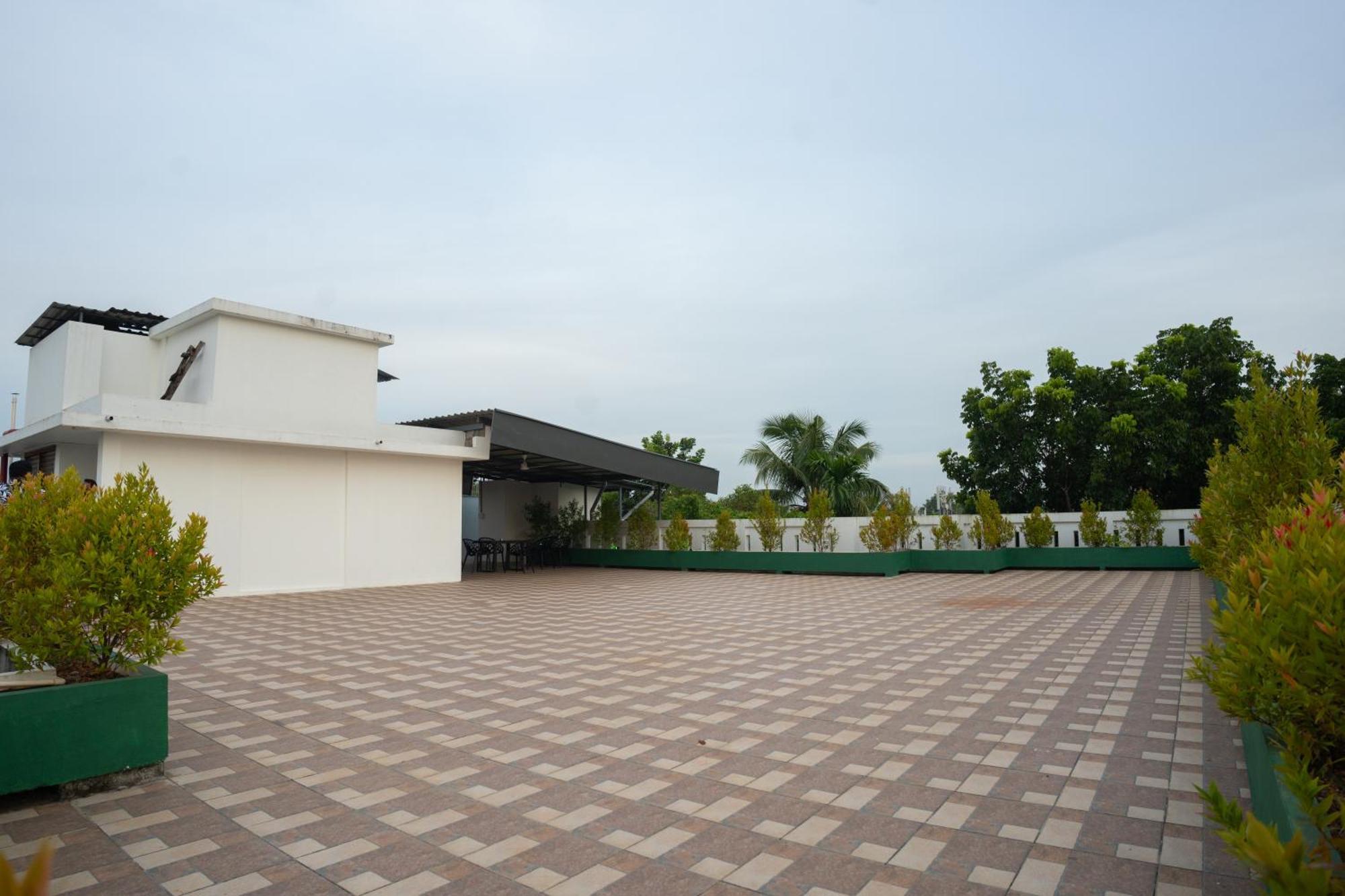 Daffodils Luxury Airport Suites Kochi Buitenkant foto
