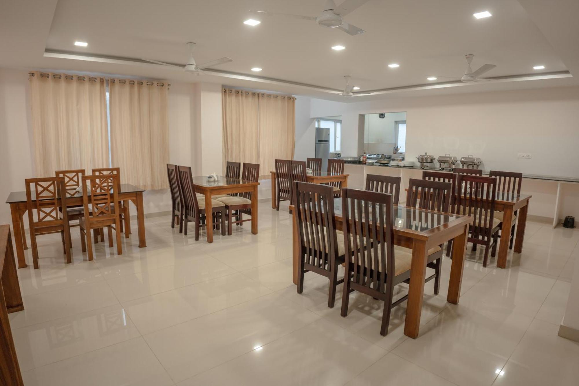 Daffodils Luxury Airport Suites Kochi Buitenkant foto